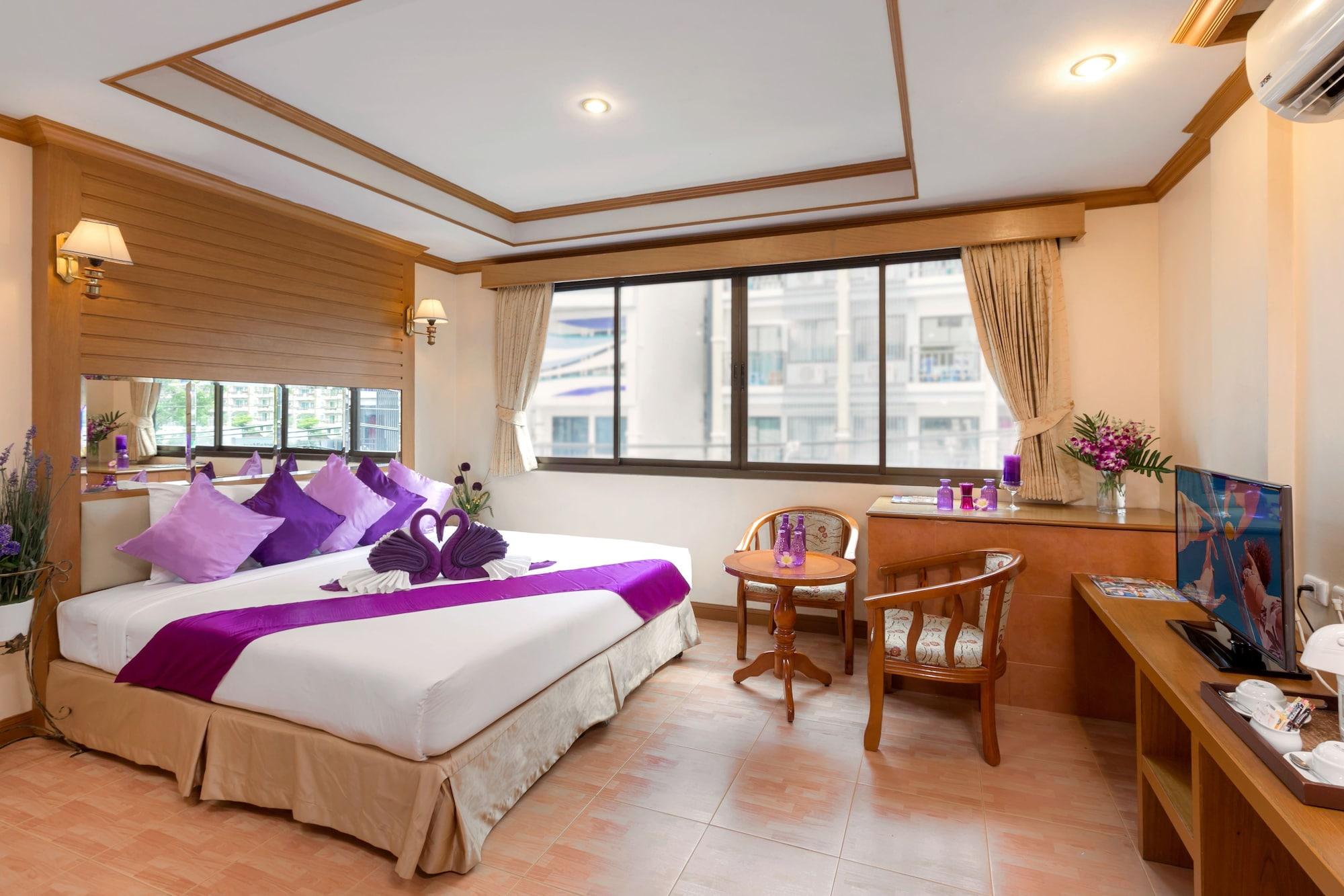 Bangkok Residence Patong Luaran gambar