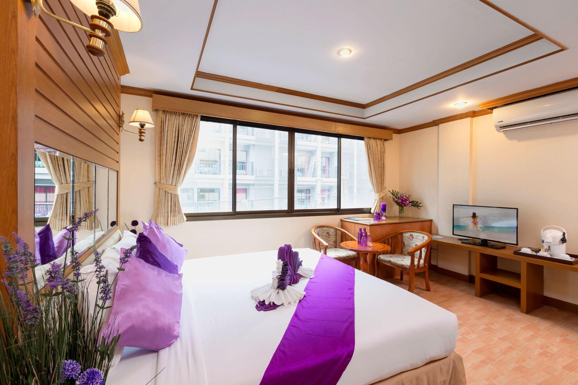 Bangkok Residence Patong Luaran gambar