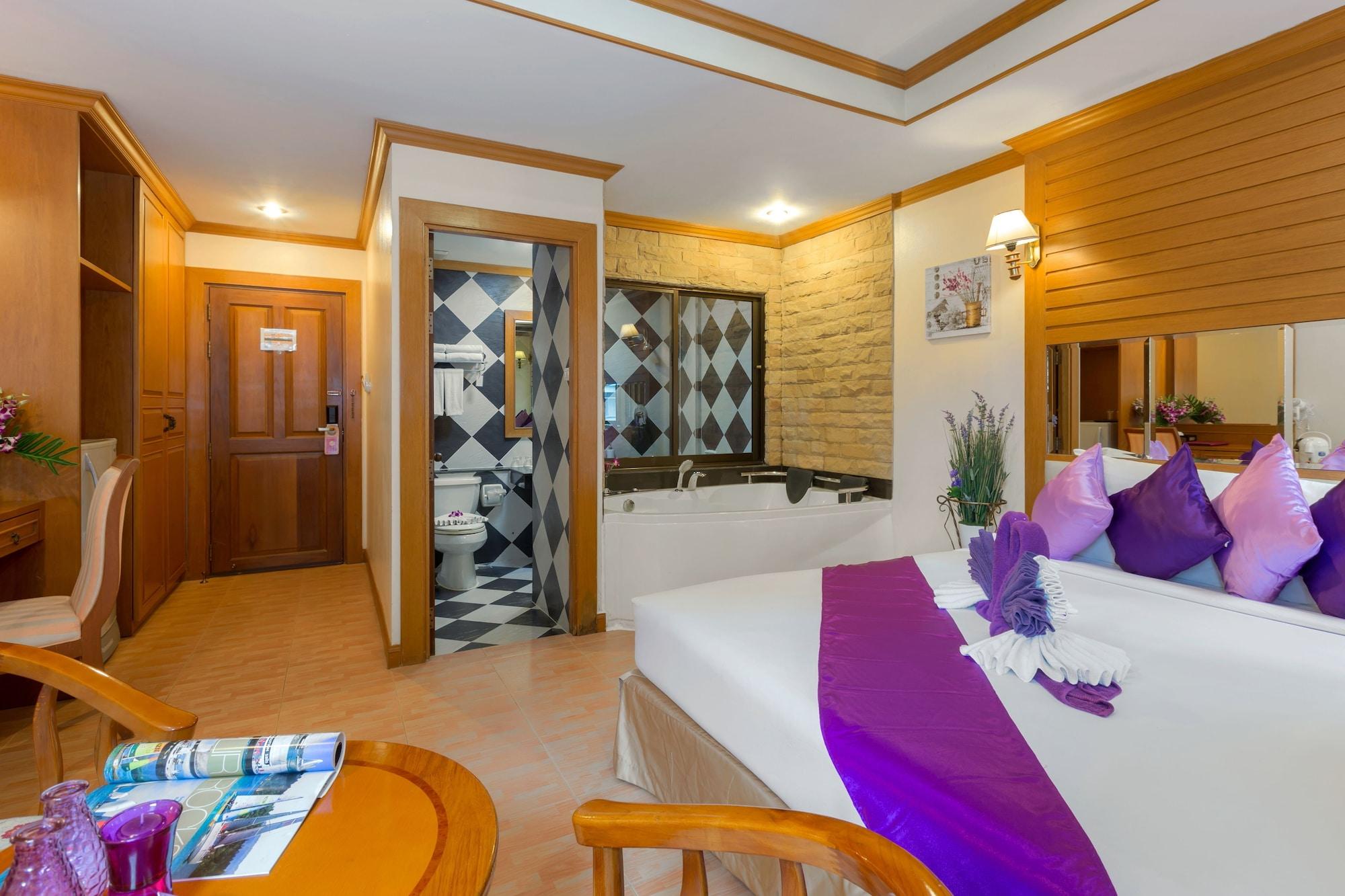 Bangkok Residence Patong Luaran gambar