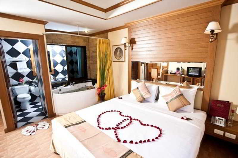 Bangkok Residence Patong Luaran gambar